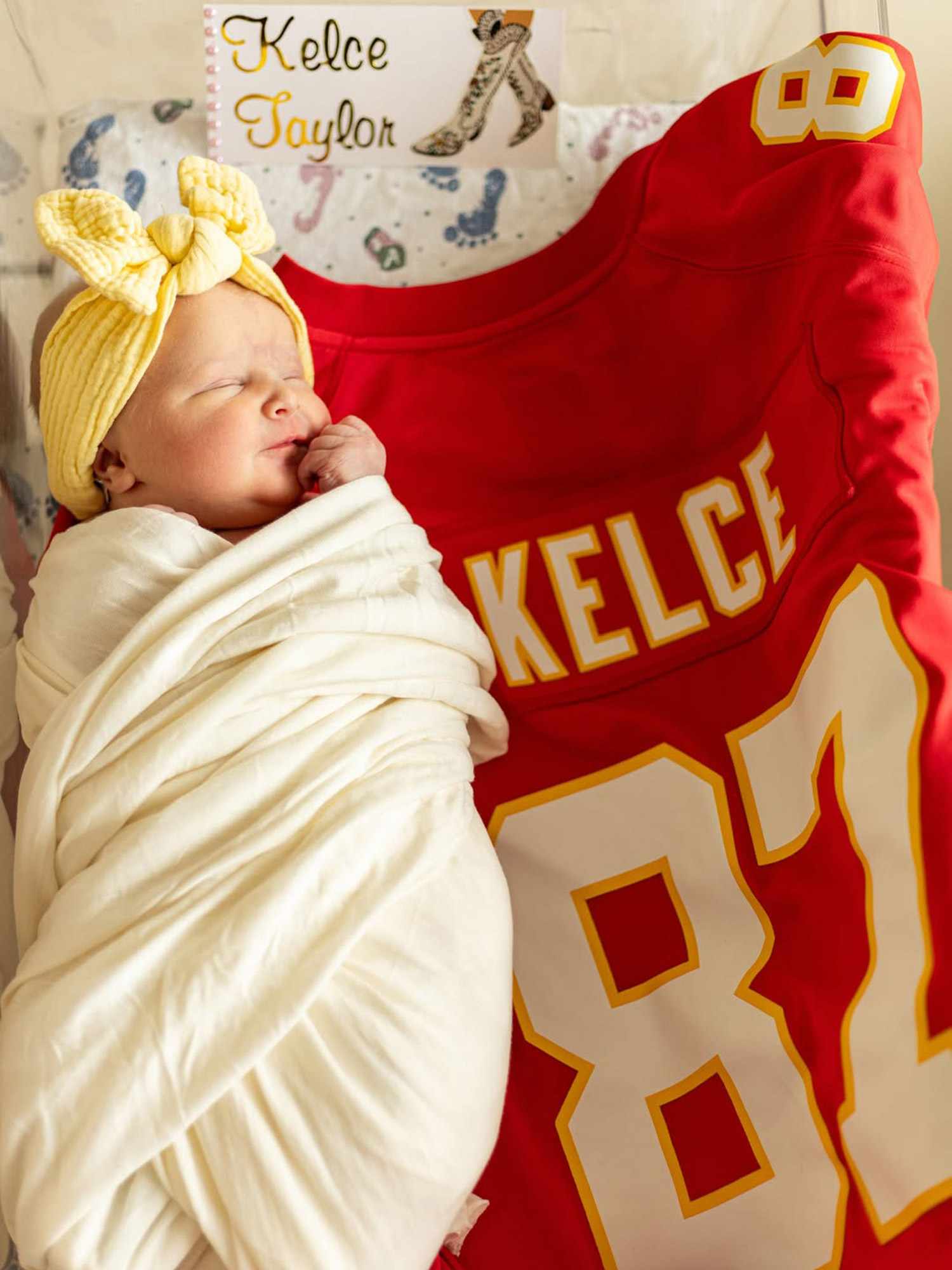 Taylor Swift’s Mom, Andrea Swift, Breaks Silence on Why She’ll Never Allow Travis Kelce to Have Babies with Taylor After the Wedding: “Because Travis Is Not…”