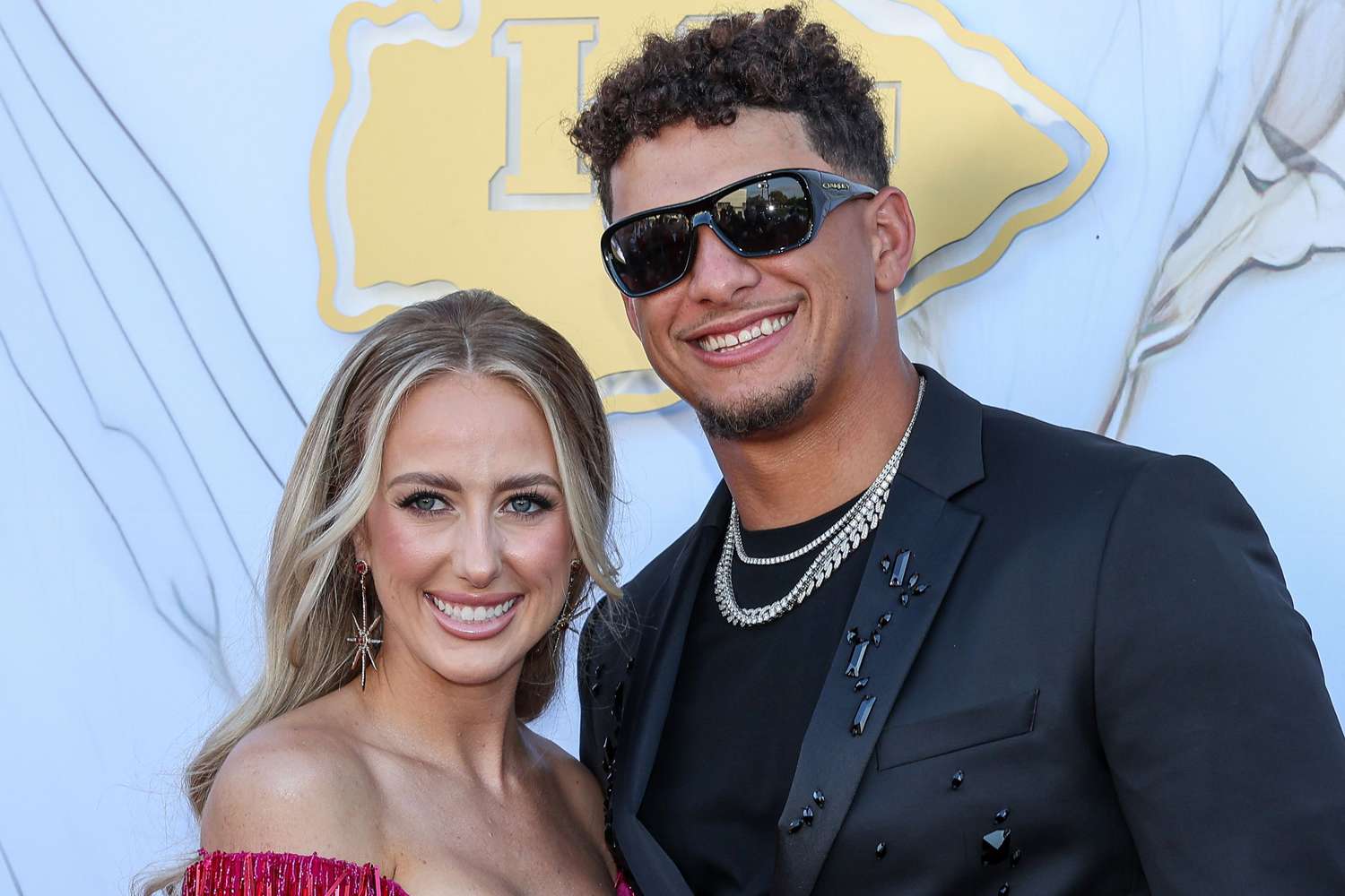Bungee Jump Tragedy in Missouri: Brittany Mahomes’ Leap to Impress Her Husband Turns Fatal After Cord “Fails” Mid-Air