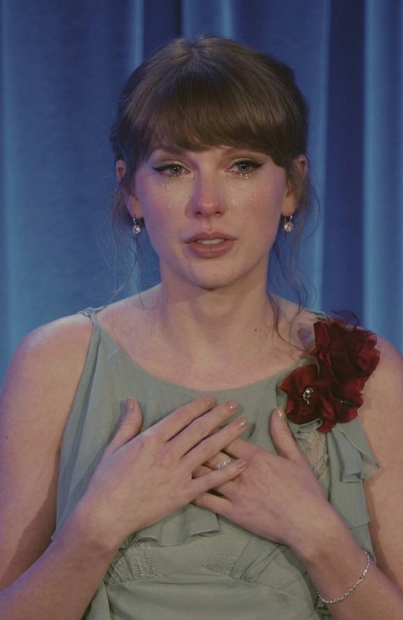 Taylor Swift Donates a Historic $100 Million Legacy Endowment to Dolly Parton’s Imagination Library as the Beloved Country Music Icon’s Cause of Death Is Revealed Following Her Passing at 80 - Read Her Heartbreaking Farewell Message