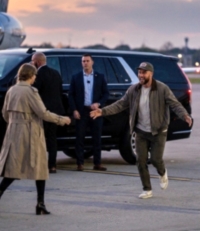 Travis Kelce Spotted Running to Hug Wife Taylor Swift at Kansas City Airport After She Arrives by Private Jet Following Her 3-Win Night at the 2026 VMAs in New Photos