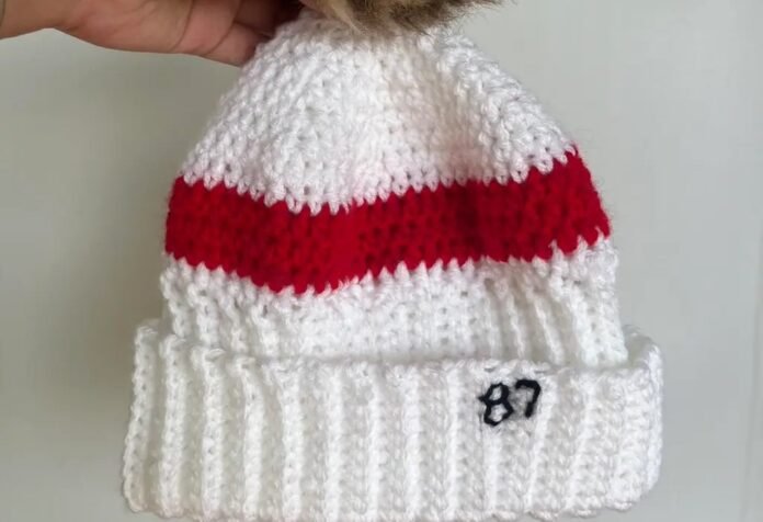 Taylor Swift rocked a beanie featuring boyfriend Travis Kelce’s jersey number: It was specially made for him