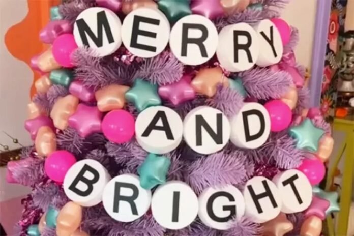 Taylor Swift Super Fan Turns Christmas Tree Into a Giant Friendship Bracelet: WATCH