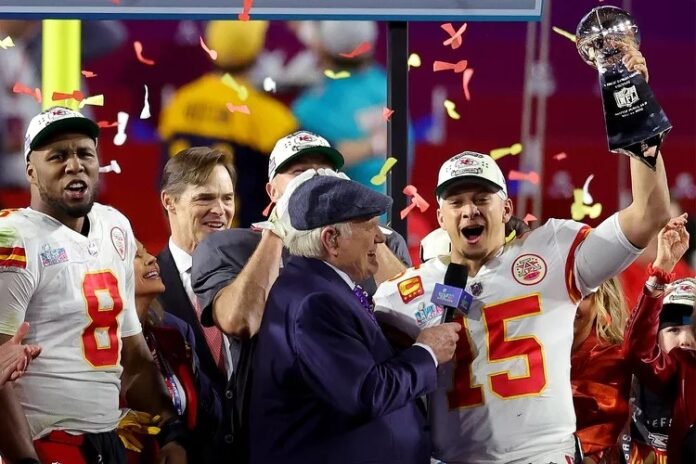 Chiefs head to New England with hopes of avoiding more travel in the playoffs