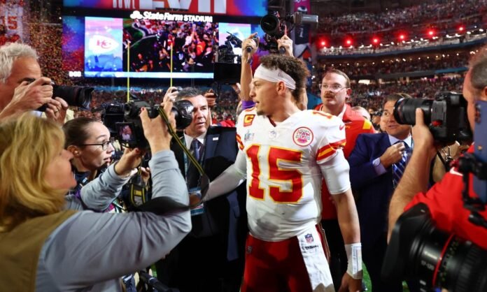 Patrick Mahomes continuing his tradition of thoughtful gifting to his offensive line. “They sacrifice a lot for us and for myself, so had to do something special for them for Christmas.”