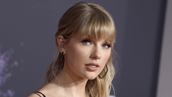 Kansas City Chiefs legend defends Taylor Swift, says she has ‘nothing to do’ with Travis Kelce’s underwhelming performance