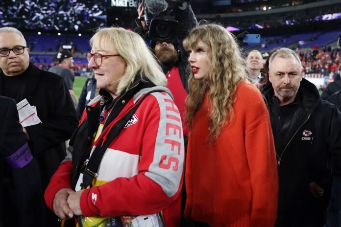 Travis Kelce is headed back to the Super Bowl with the support of his parents, Donna and Ed Kelce, and his girlfriend, Taylor Swift.