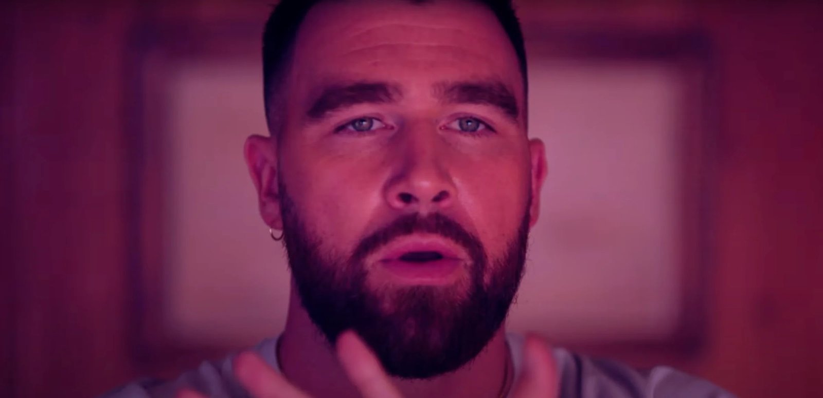 FX unveiled an early look at Travis Kelce in the first trailer for Ryan Murphy's Grotesquerie