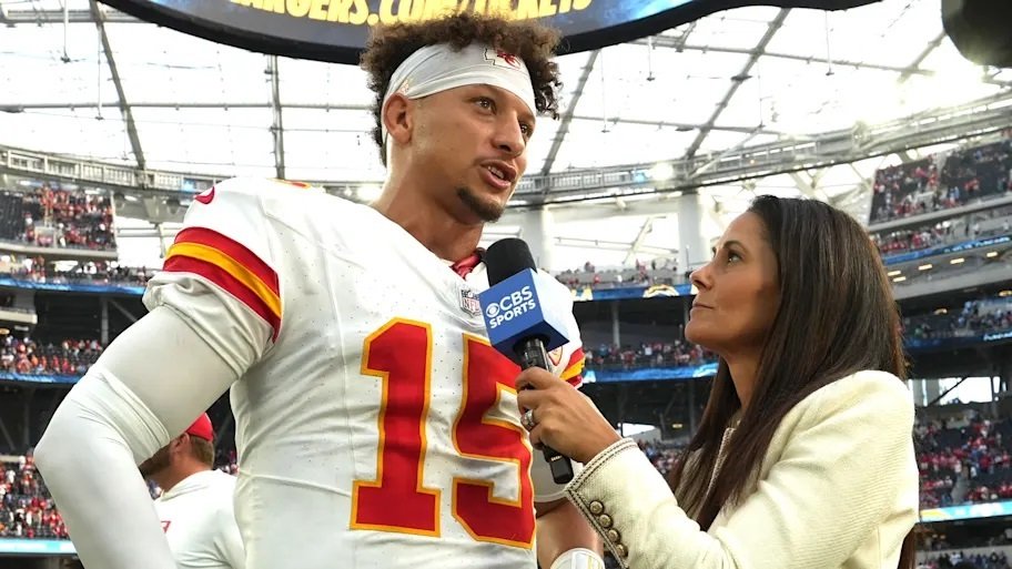 Patrick Mahomes Reveals Taylor Swift's Absence Is a Blessing for Fans, Saying It Helps Keep Focus on the Game: 'She’s Not That Special to Us