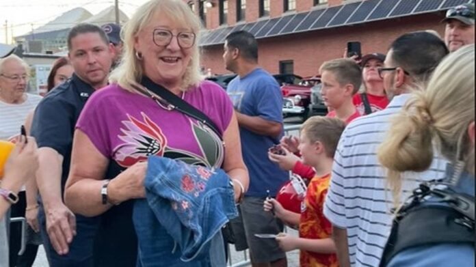 Family affair: Donna Kelce, Jason & Kylie Kelce at Taylor Swift’s Eras Tour Miami show