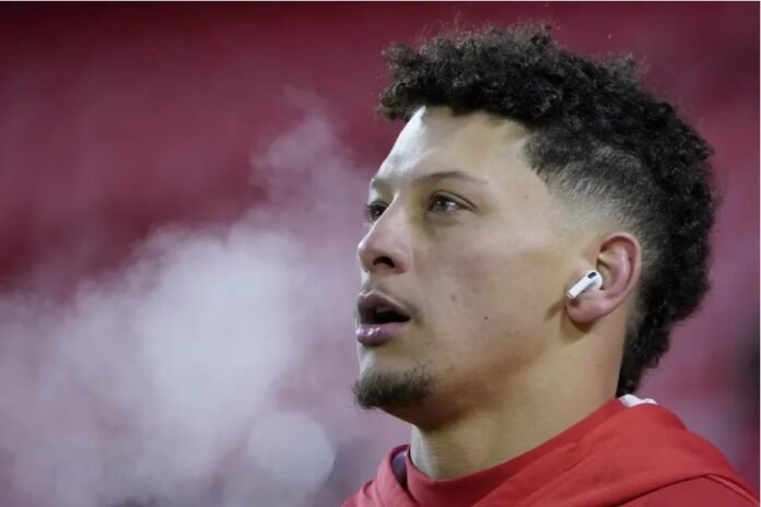 Patrick Mahomes Promises One Last Super Bowl Victory for Kansas City, but Only if Travis Kelce Is Benched