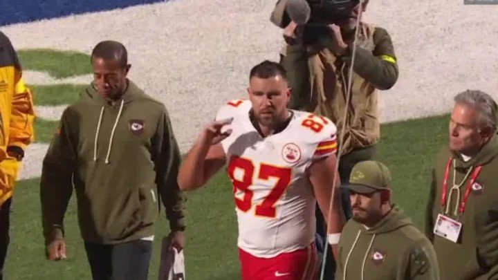 Travis Kelce warns Chiefs to kiss Super Bowl dreams goodbye if he retires to get married—claims the team can’t win without him on the field!