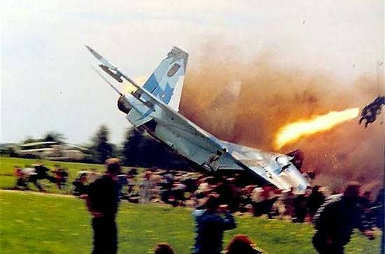 HORROR AT THE BEACH: Blue Angels F-18 Hornet CRASHES in Low-Altitude Tragedy Just Hours After Pete Hegseth's Defiant "Flyovers Until Morale Improves" Post Sparks Fury