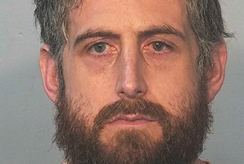 A man in Indiana chopped off his p*nis and set it ablaze using lighters and gasoline, He has been arrested now